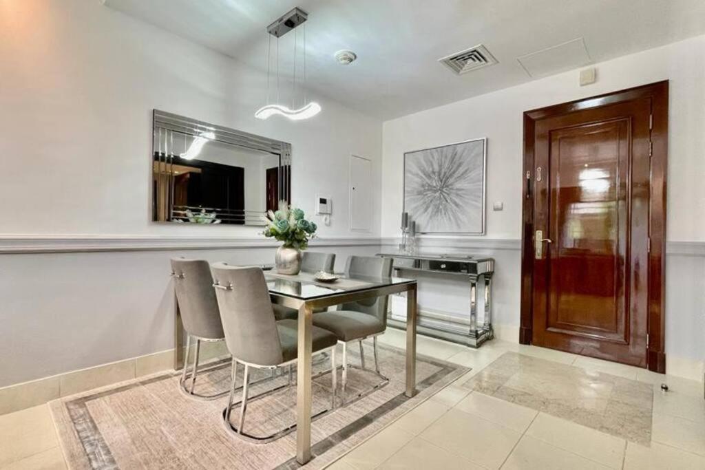 Lux Burj Views -Boulevard -Prime Location Downtown 迪拜 外观 照片